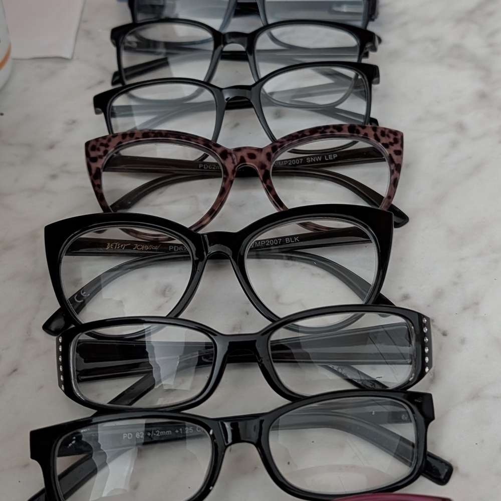 Reading Glasses/Readers Lot Of 8 Pairs 1.50